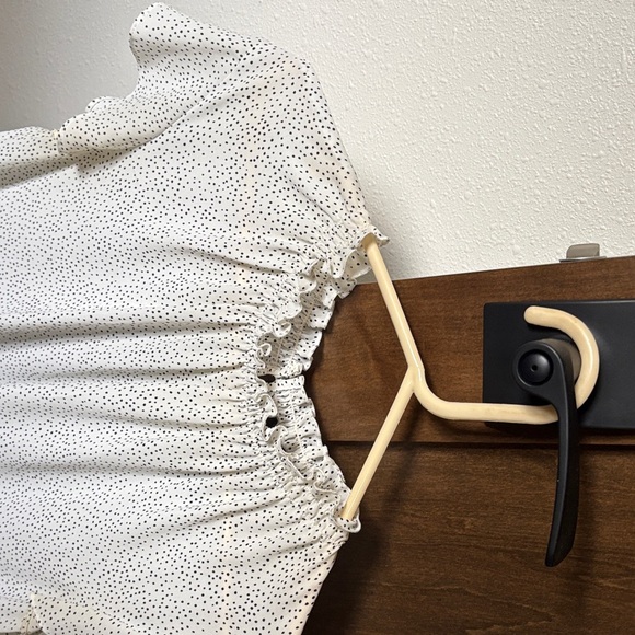 Express Ivory Dotted Ruffle Blouse - Picture 3 of 4